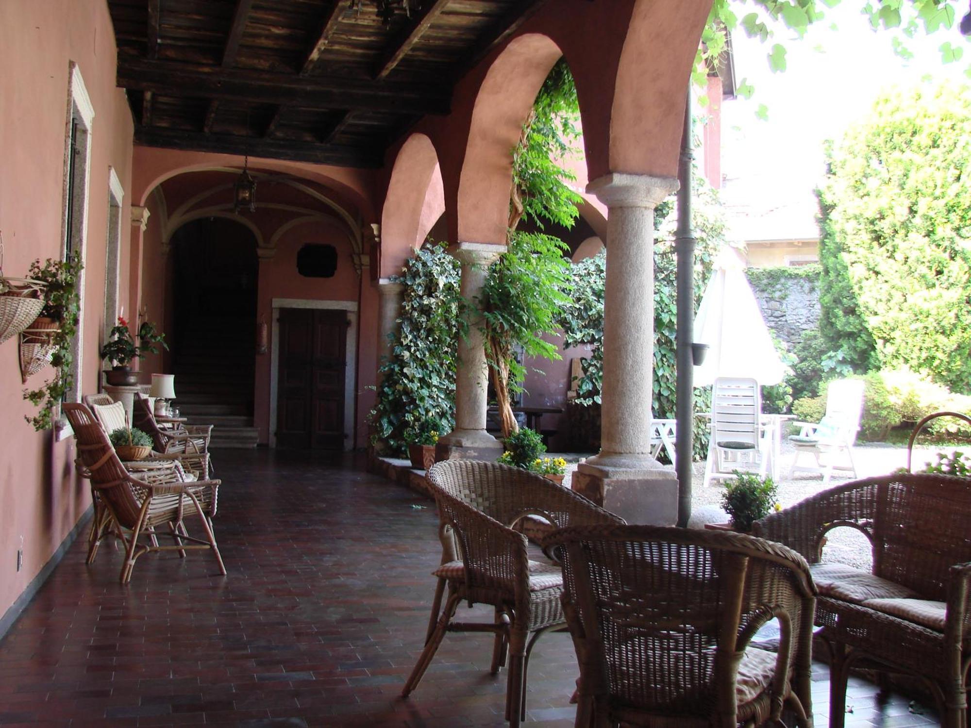 B&B Locanda Tempi Lontani Adults Only Orta San Giulio Luaran gambar