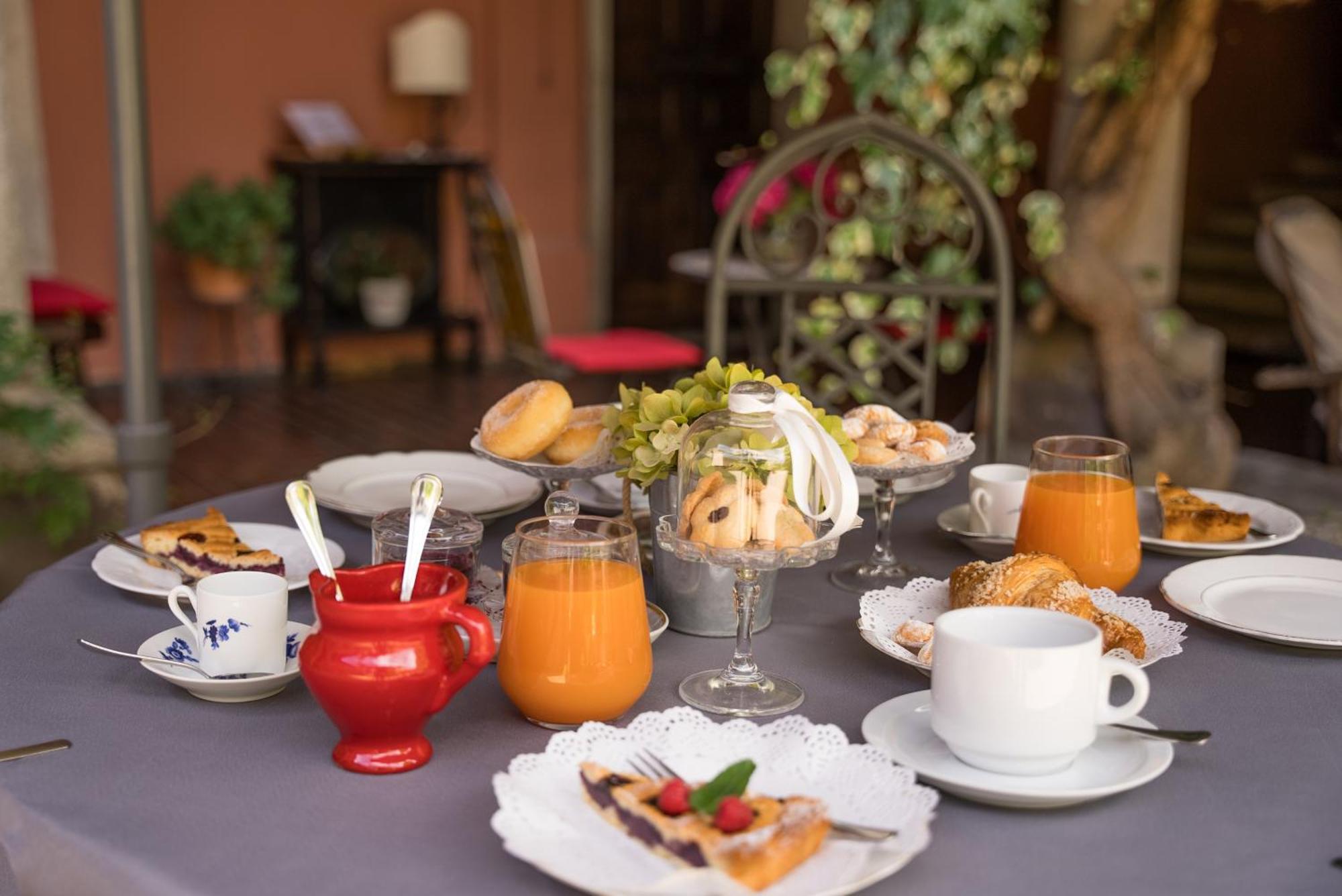 B&B Locanda Tempi Lontani Adults Only Orta San Giulio Luaran gambar